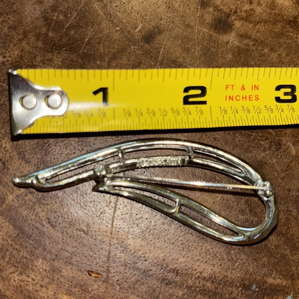 Vintage Sarah Coventry Abstract Teardrop Brooch - Silver Tone Pin